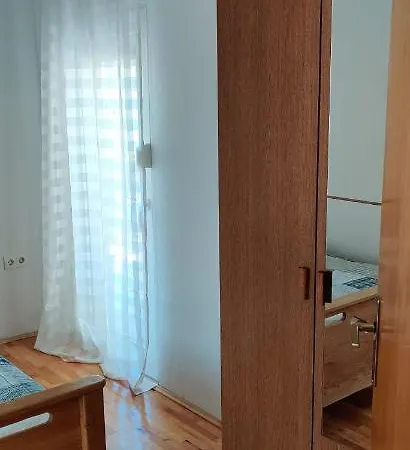 Dea Apartment *